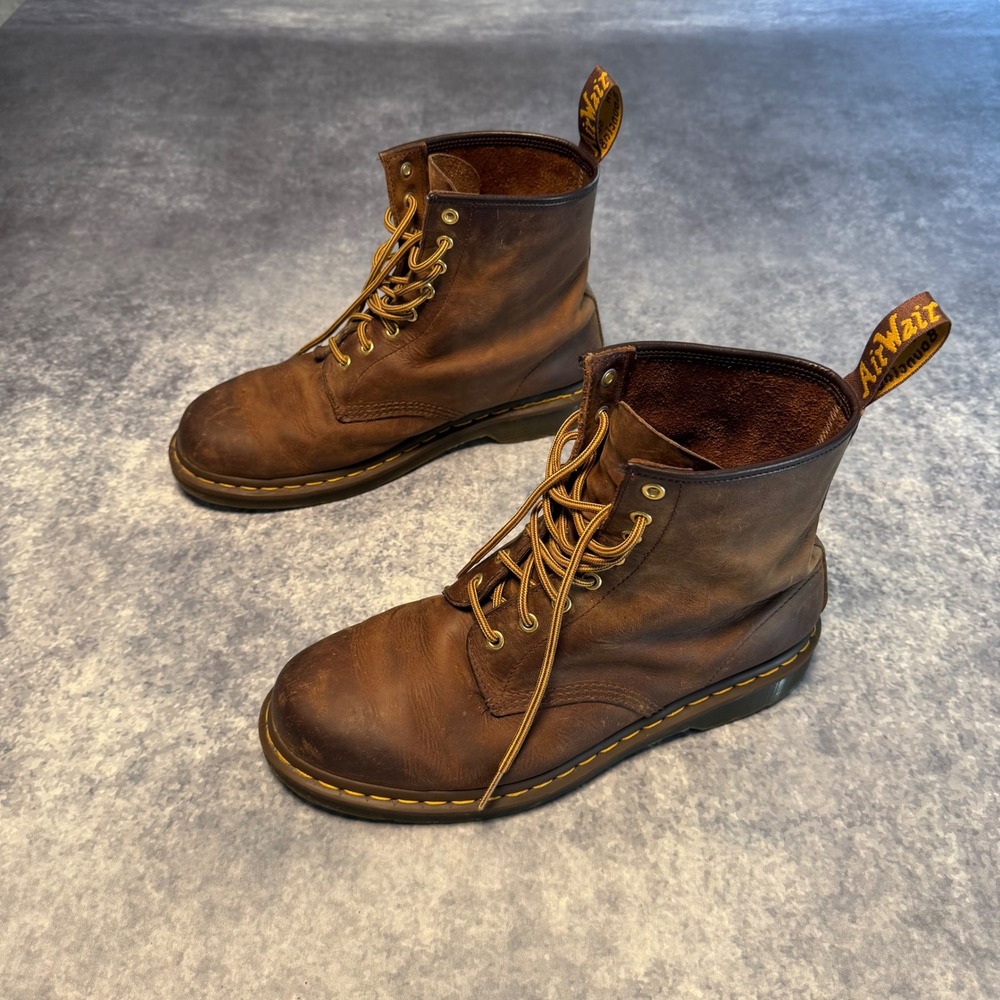 Dr. Martens 1460 Gaucho Crazy Horse Leather 8-Eye Boots Brown Men's Size 11 US